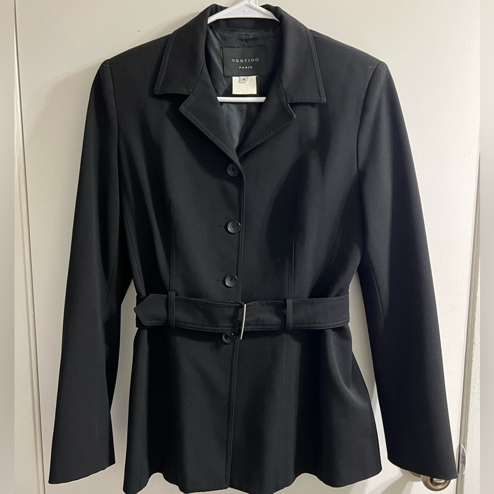 Vertigo Paris, Women Black Short TrenchCoat. Luxurious style and fit. Old money